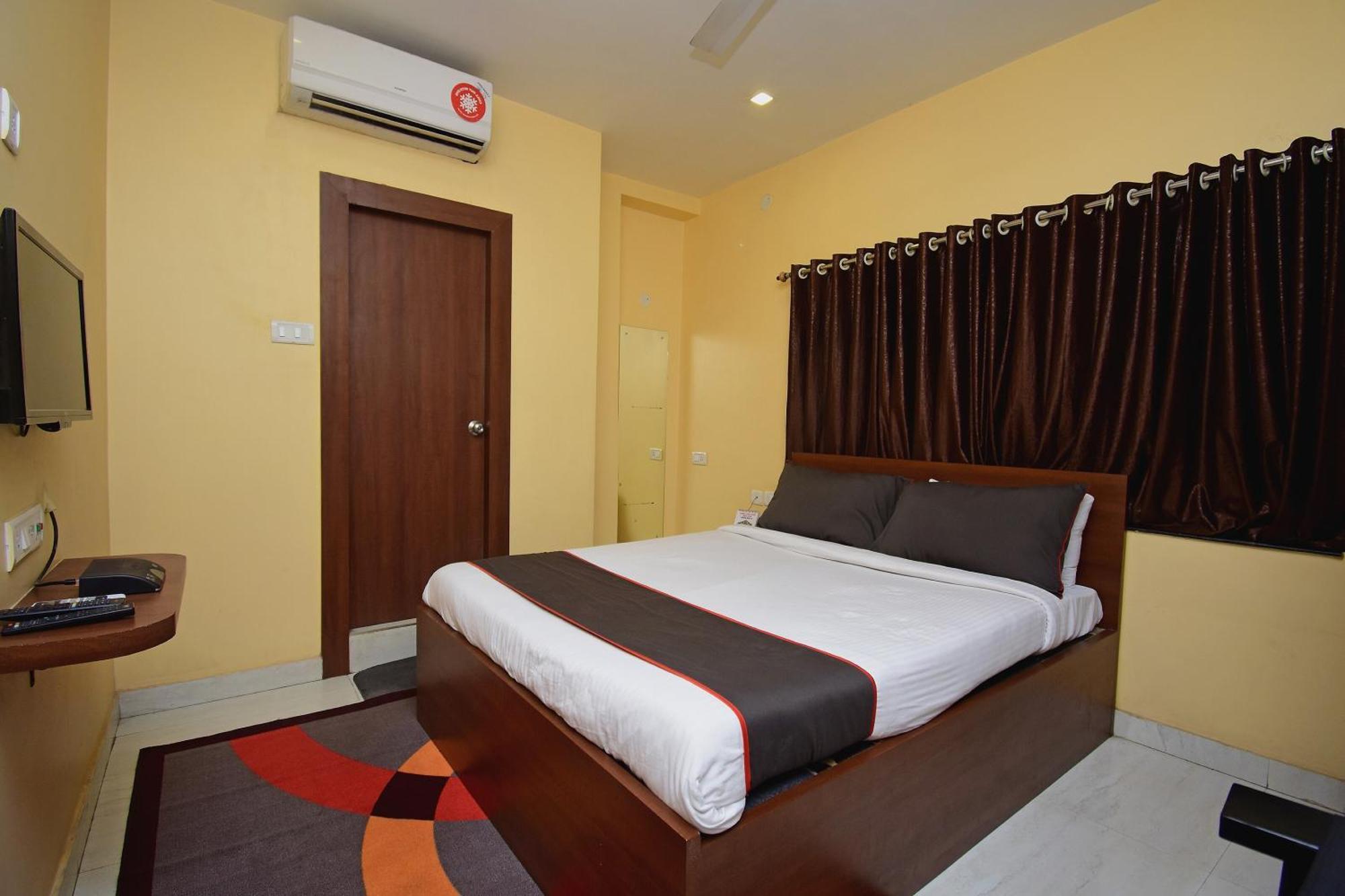 Отель Super Collection O Gokul Residency Near Emami City Dumdum Opposite Raja Palace Dam Dam Экстерьер фото