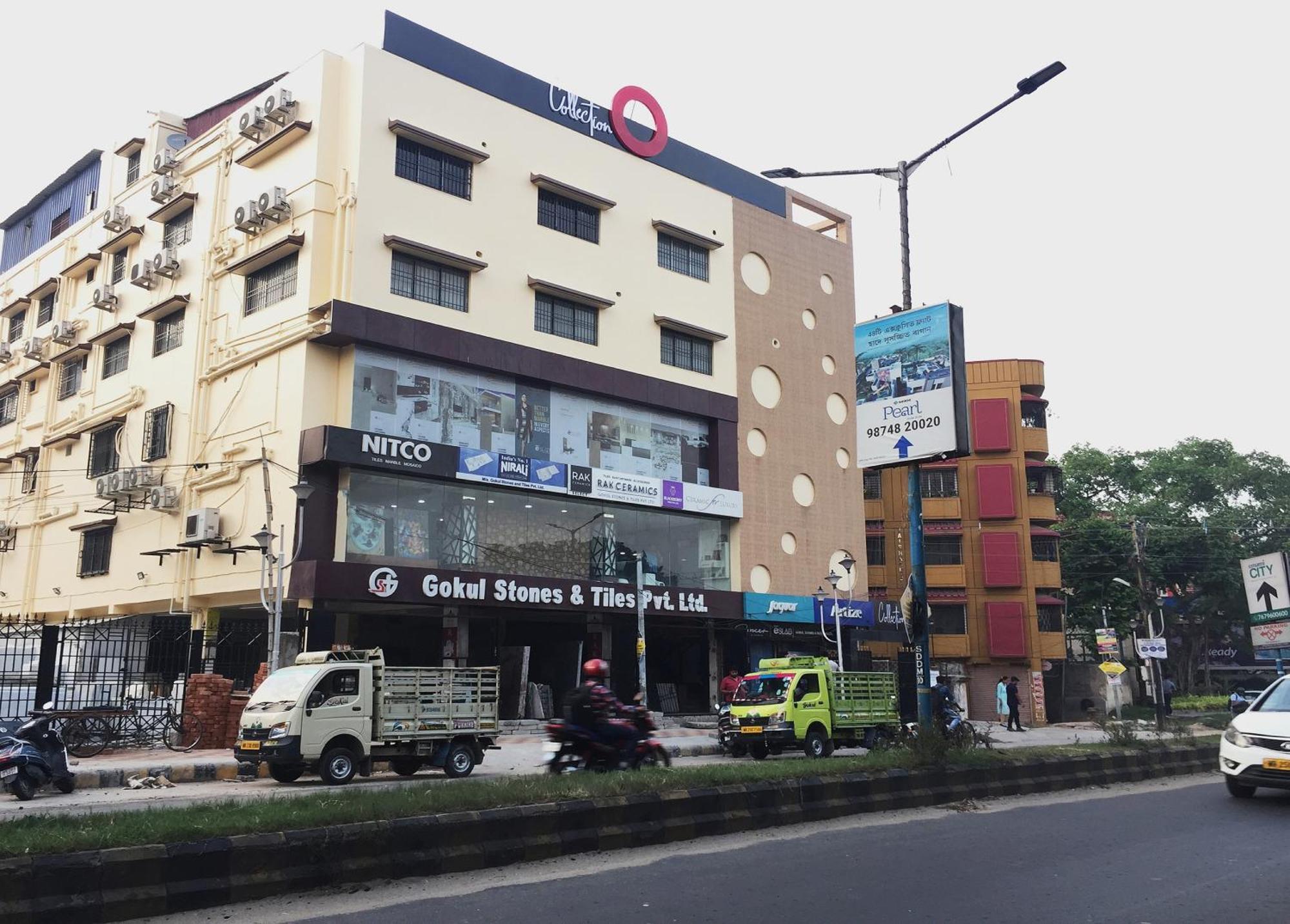 Отель Super Collection O Gokul Residency Near Emami City Dumdum Opposite Raja Palace Dam Dam Экстерьер фото